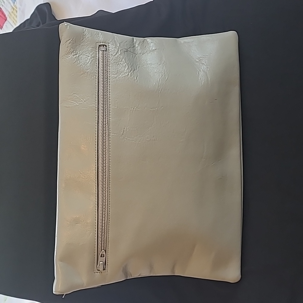 Ruth Saltz Chic Vintage Soft Grey Buttery Leather Clutch Fold Over - Picture 3 of 13